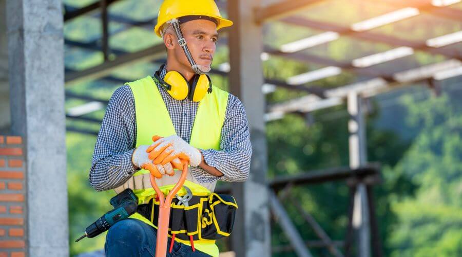 Professional gutter cleaning in De Soto, GA
